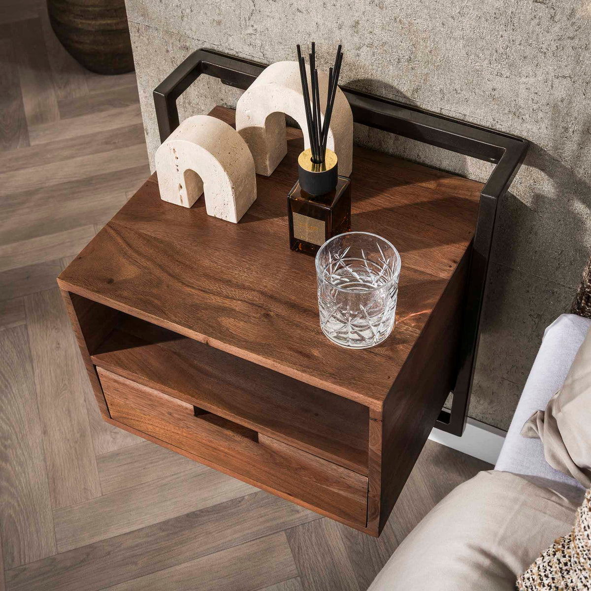 Bedside tables - Floating industrial bedside table Naomi Acacia wood open compartment Drift Brown - Dimehouse