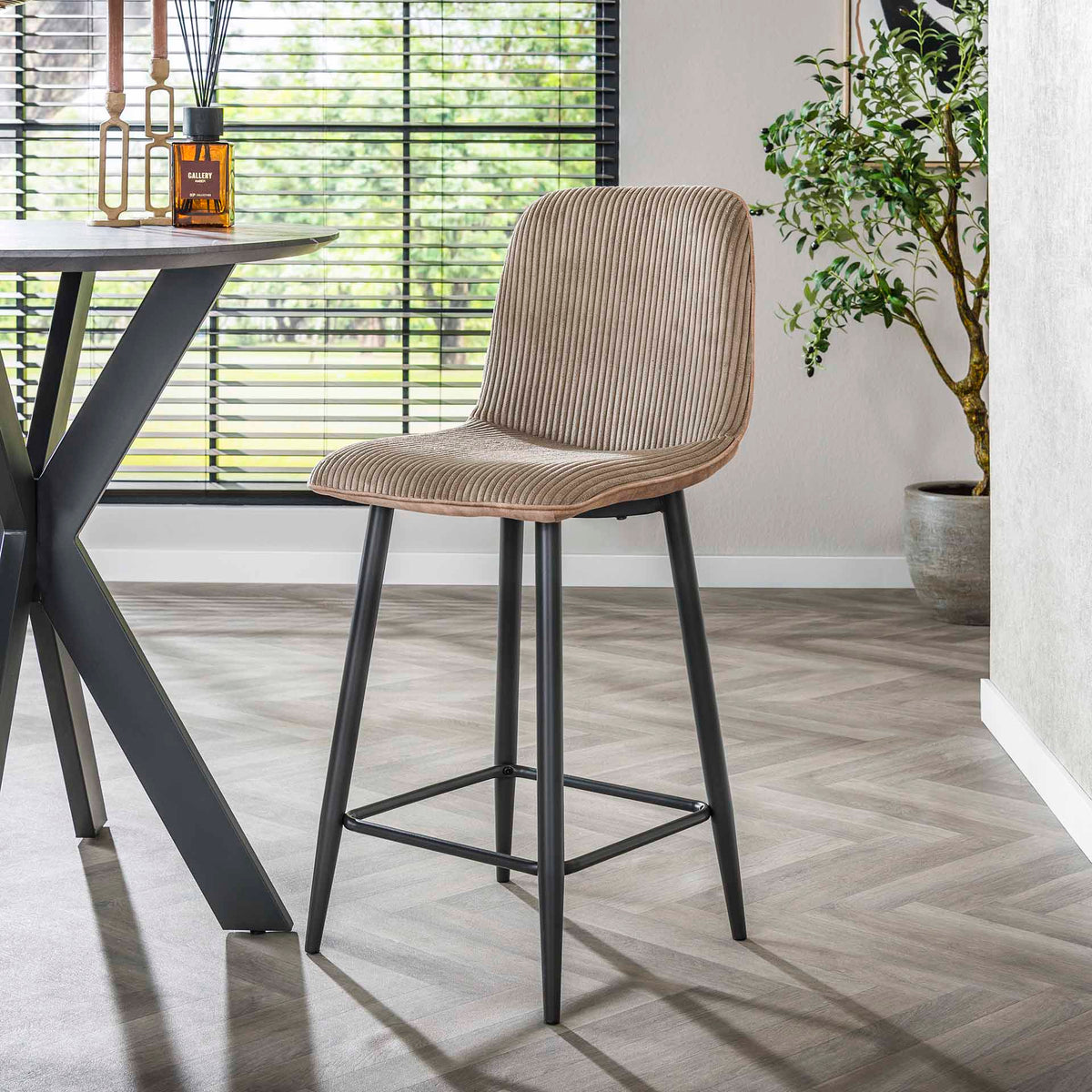 Set of 2 Lento Rib Rock Sand bar stools