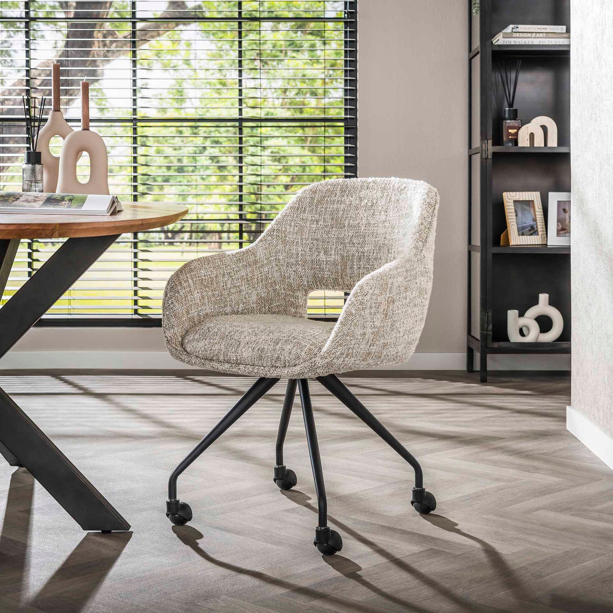 Dining room chairs - Dining room chair with wheels Springo Rotatable Eagle Fabric Cream - Dimehouse