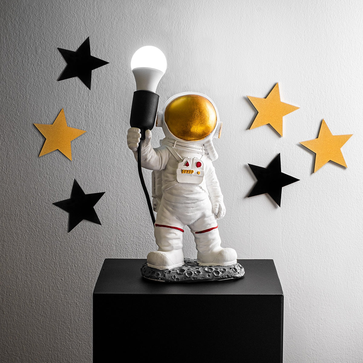 Table lamps - Astronaut table lamp - Dimehouse