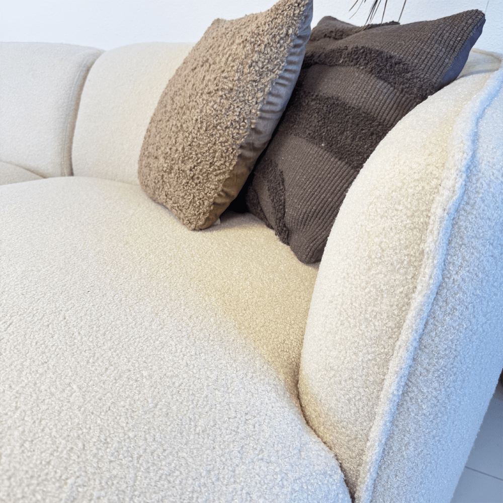 Sofas - Corner sofa organic shape cream bouclé Sophie - right - Dimehouse