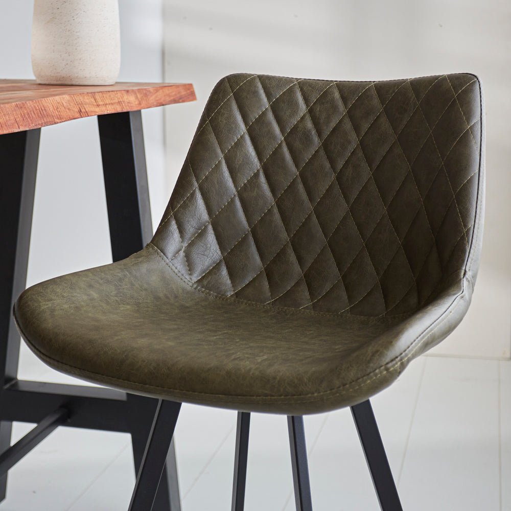Bar stools - Industrial bar stool Juno Green Faux leather - Seat height 70 cm - Without Armrests - Dimehouse