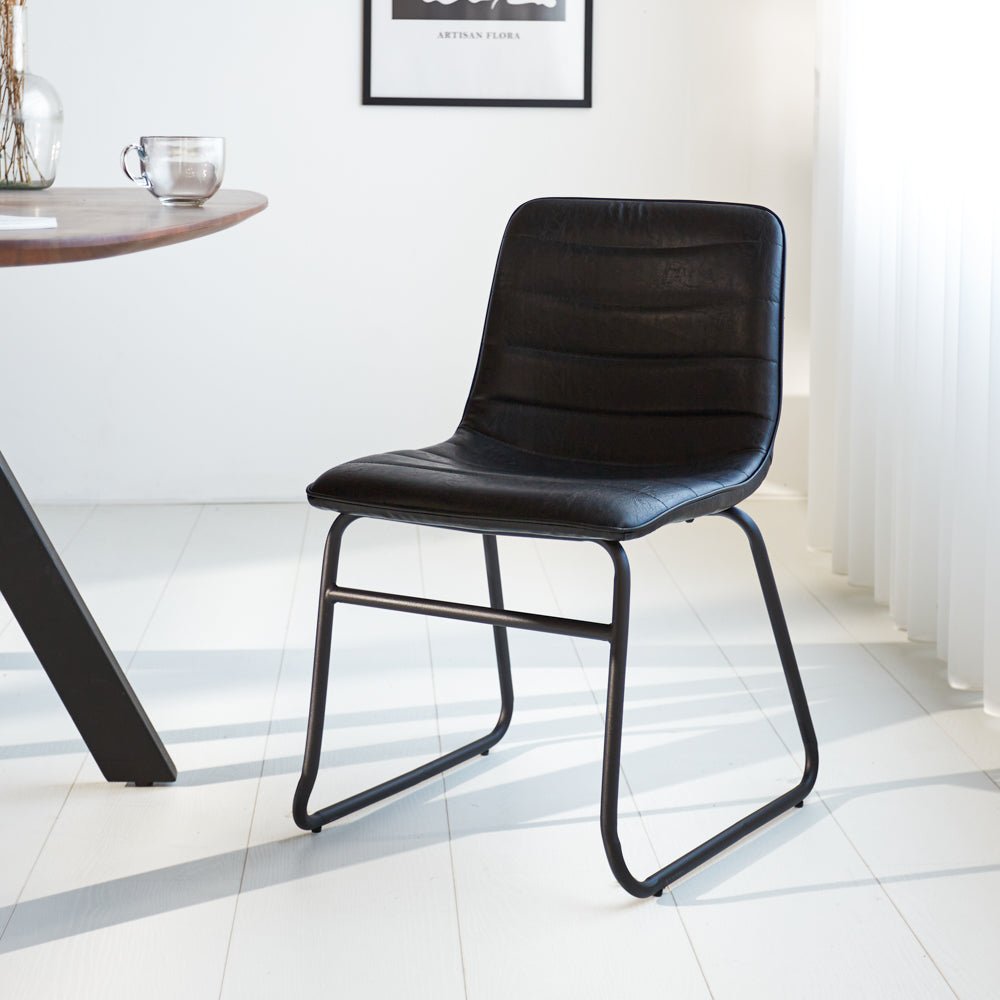 Dining room chairs - Industrial dining room chair Mark black - Dimehouse