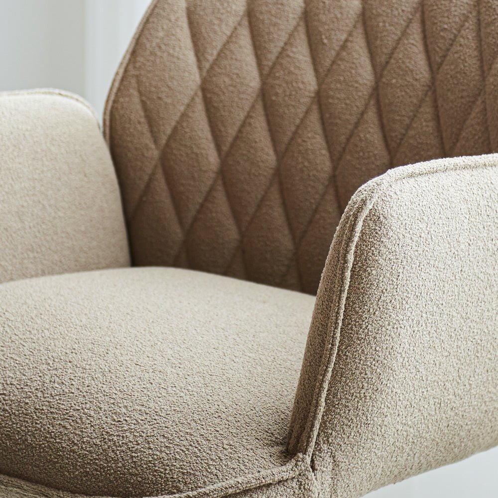 Dining room chair Novan bouclé Dimehouse Taupe LxWxH 67x59x57 Fabric Atmospheric photo detail