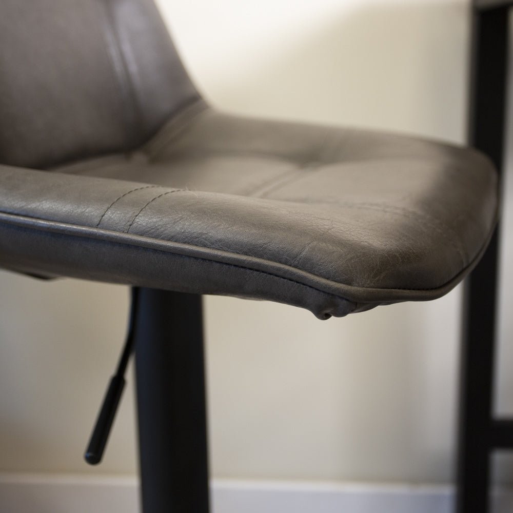 Barstool Jason Dimehouse Anthracite LxWxH 82x52x39 Faux leather Atmospheric photo detail