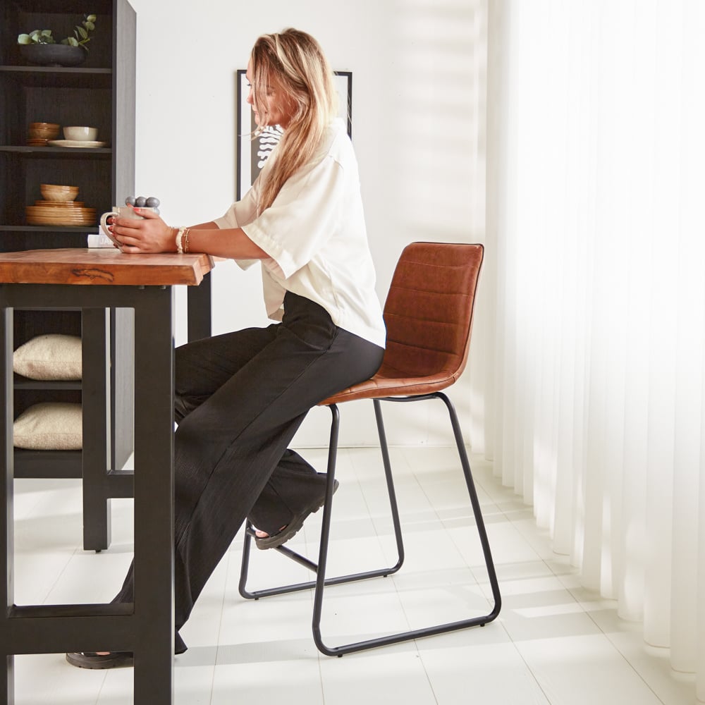Bar stool Mark Faux leather Dimehouse Cognac LxWxH 79x65x54 Faux leather Atmospheric photo in situation