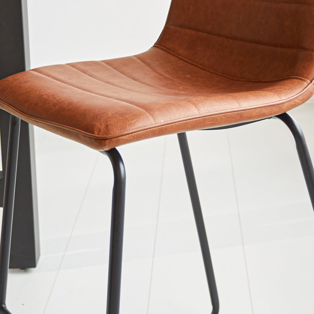 Bar stool Mark Faux leather Dimehouse Cognac LxWxH 79x65x54 Faux leather Atmospheric photo detail