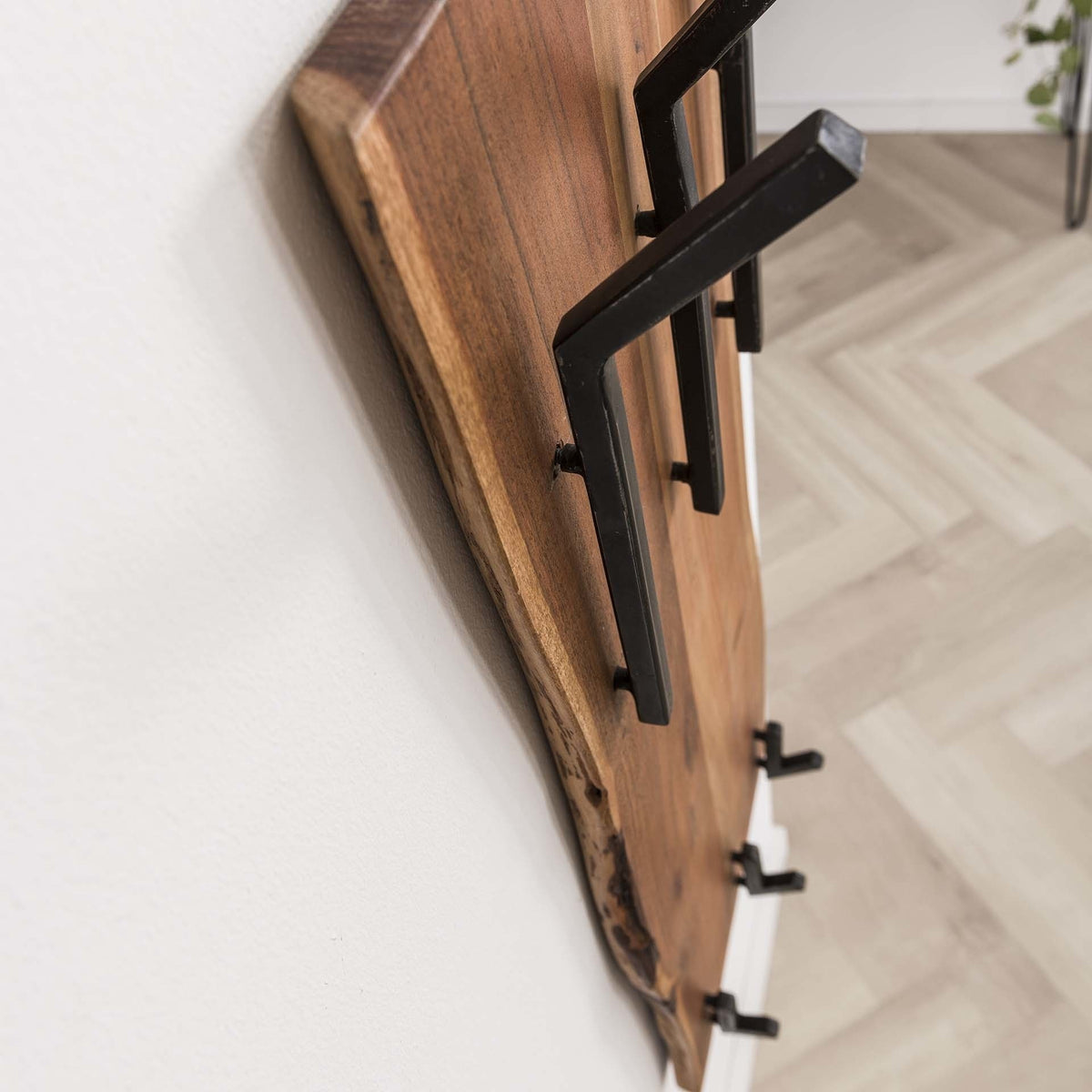 Coat rack Levi DH Interior Acacia LxWxH 110x36x27 Acacia wood Atmospheric photo detail