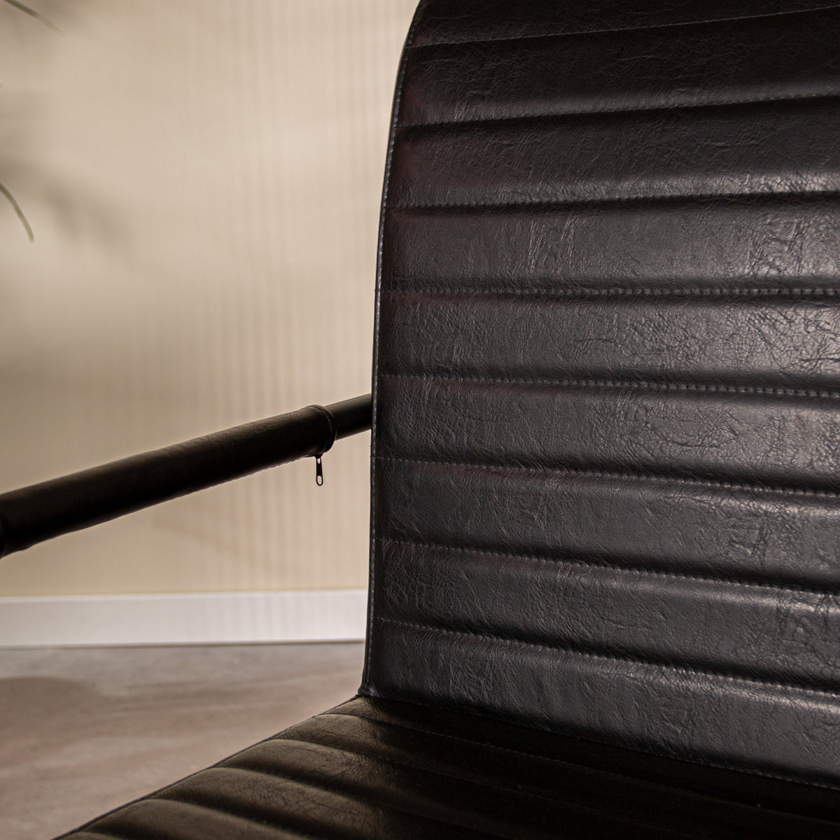 Dining room chair Bras Dimehouse Black LxWxH 73x59x58 Faux leather Atmospheric photo detail