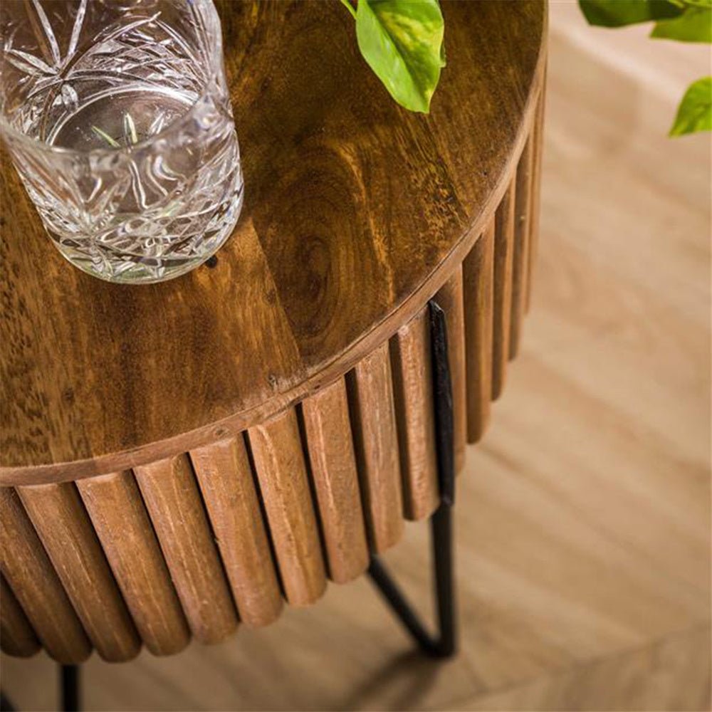 Bedside table Hans DH Interior Mango LxWxH 45x45x30 Mango wood Atmospheric photo detail