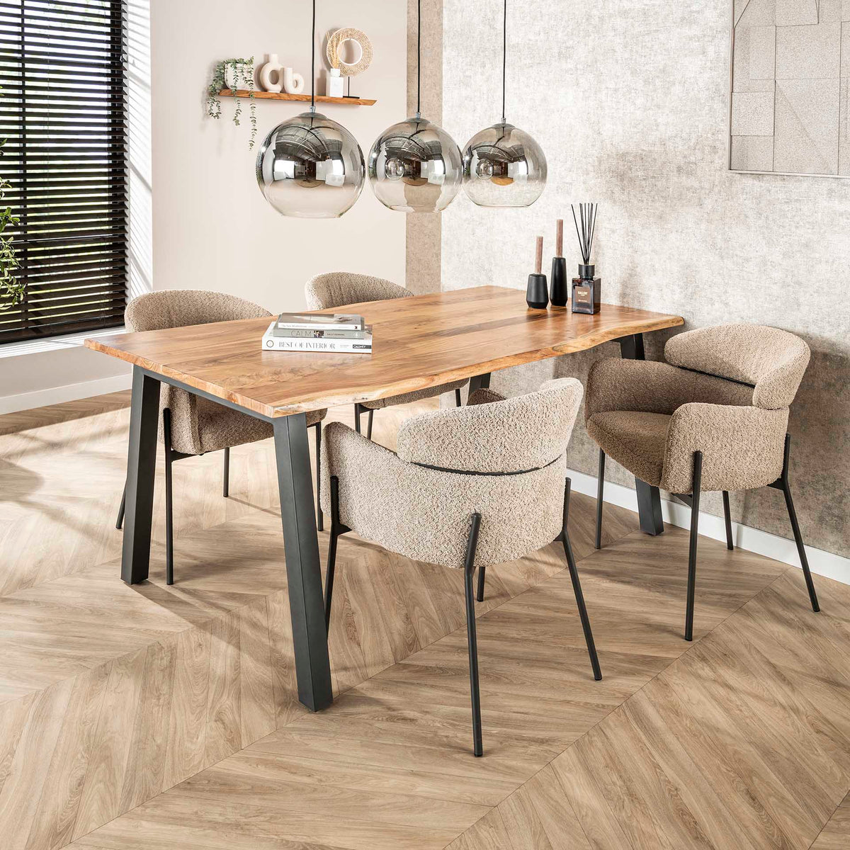 Dining room chairs - Dining room chair Bouclé Beige - Japandi - round shapes - Lola - Dimehouse