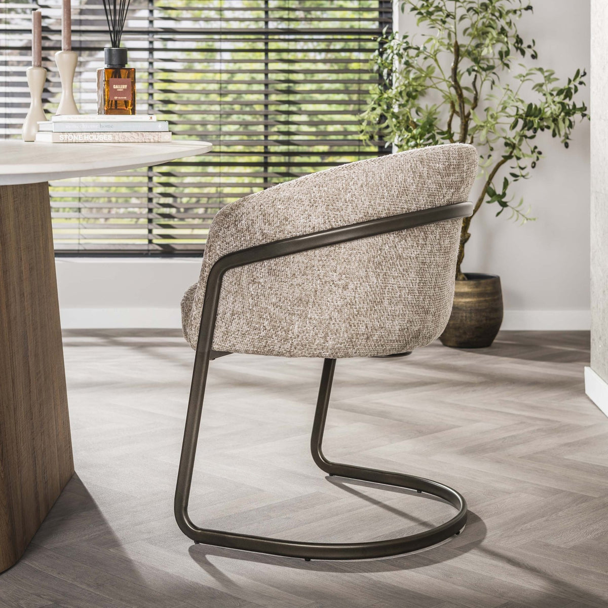 Dining room chairs - Set of 2 dining room chairs Reno Hoven sand fabric - Dimehouse