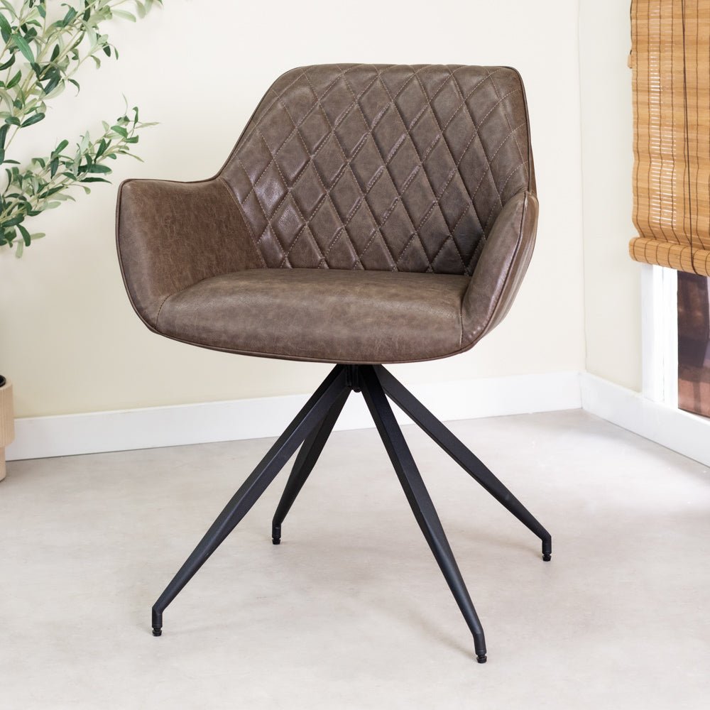 Dining room chairs - Industrial Dining room chair Taupe Gian - Faux leather - Check pattern - With Armrests - Dimehouse