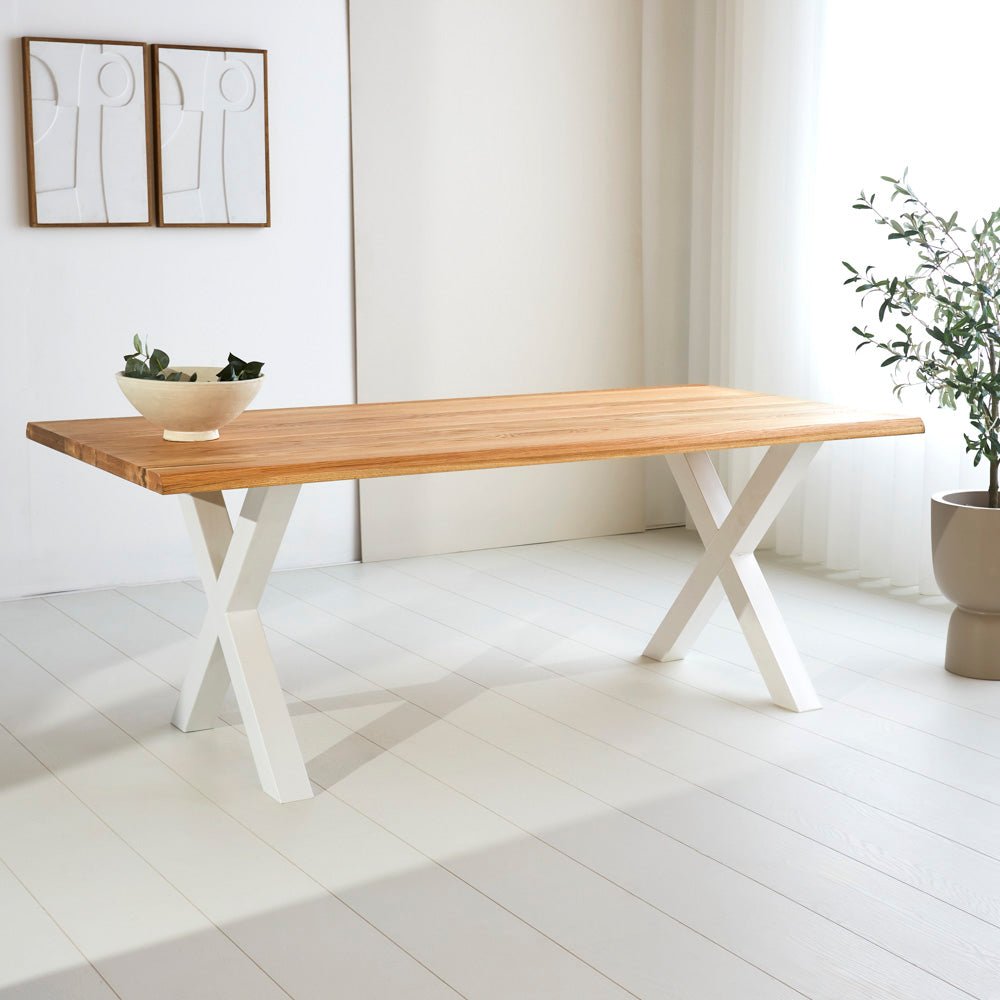 Dining tables - Milas Dining table Oak wood Dimehouse