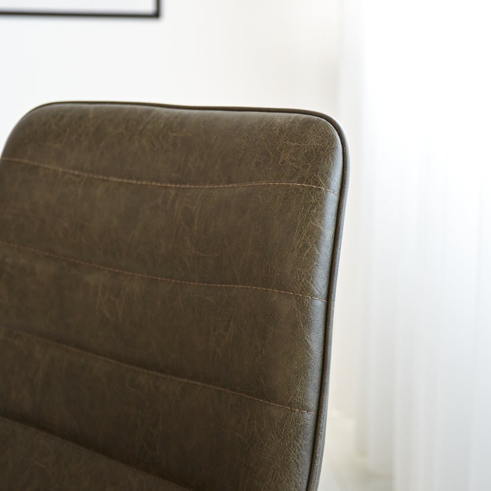 Dining room chair Mark Dimehouse Green LxWxH 74x56x54 Faux leather Atmospheric photo detail