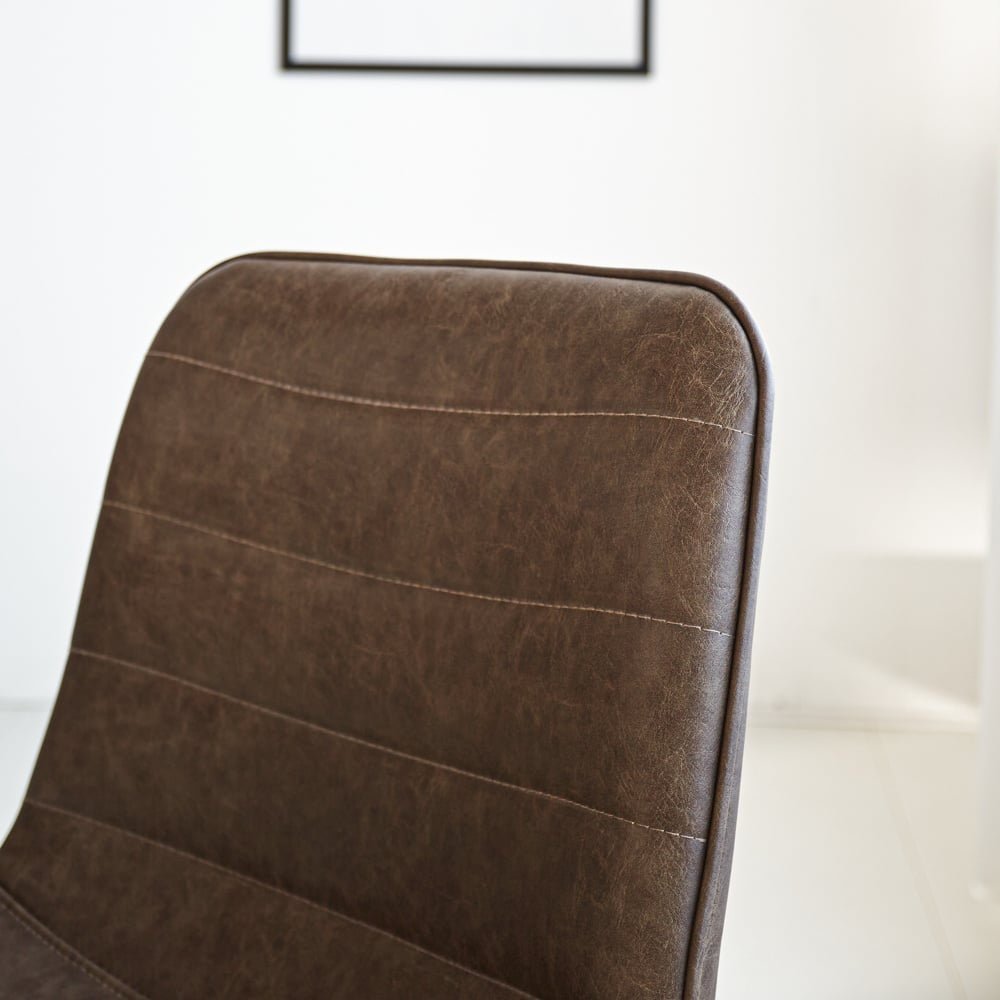 Dining room chair Mark Dimehouse Taupe LxWxH 74x56x54 Faux leather Atmospheric photo detail