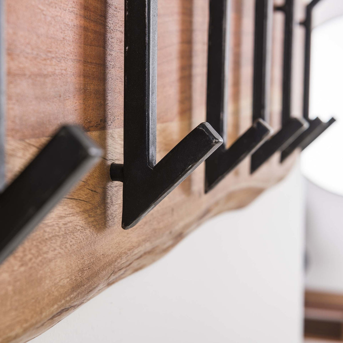 Coat rack Levi DH Interior Acacia LxWxH 105x38x15 Acacia wood Atmospheric photo detail
