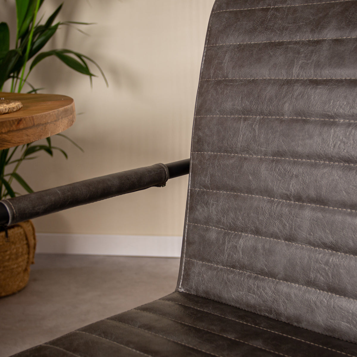 Dining room chair Bras Dimehouse Anthracite LxWxH 73x59x58 Faux leather Atmospheric photo detail