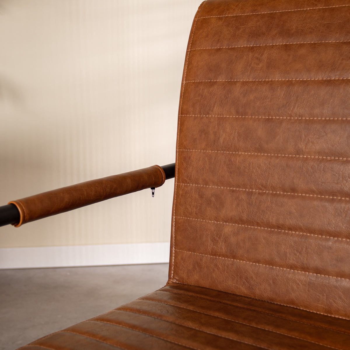 Dining room chair Bras Dimehouse Cognac LxWxH 73x59x58 Faux leather Atmospheric photo detail