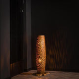 Floor lamp Elia DH Interior Teak wood Teak Atmospheric photo diagonal front view