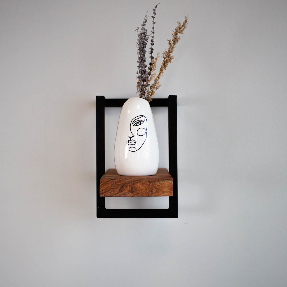 Wall shelf Aberdeen DH Interior Acacia LxWxH 32x24x12 Acacia wood Atmospheric photo front view